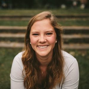 Meet your Posher, Nadia